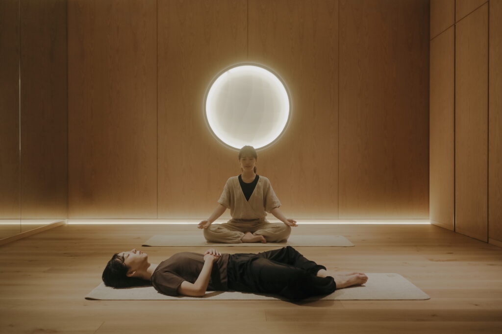 眠りのヨガ「ヨガニードラ」